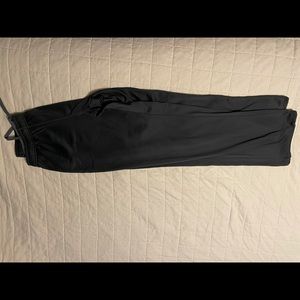 Large “Therma-Fit” Gray Nike Sweatpants